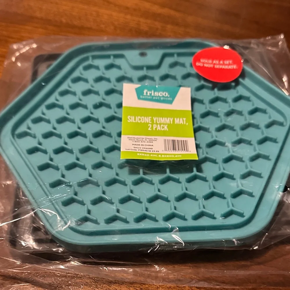 Slow Feeder Silicone Lick Mats Blue and Gray